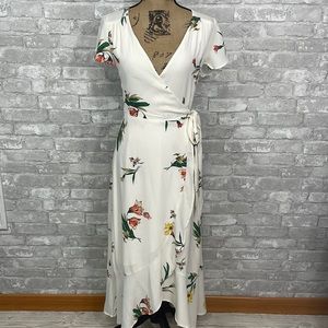 Carly Jean Los Angeles Melia Floral Wrap dress